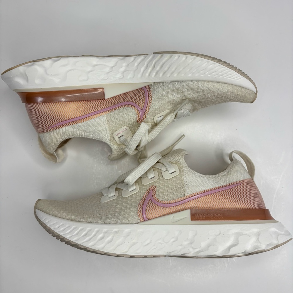 Nike Flyknit Shoes Womens 6.5 React Infinity Run Running Pink White Comfy Gym
